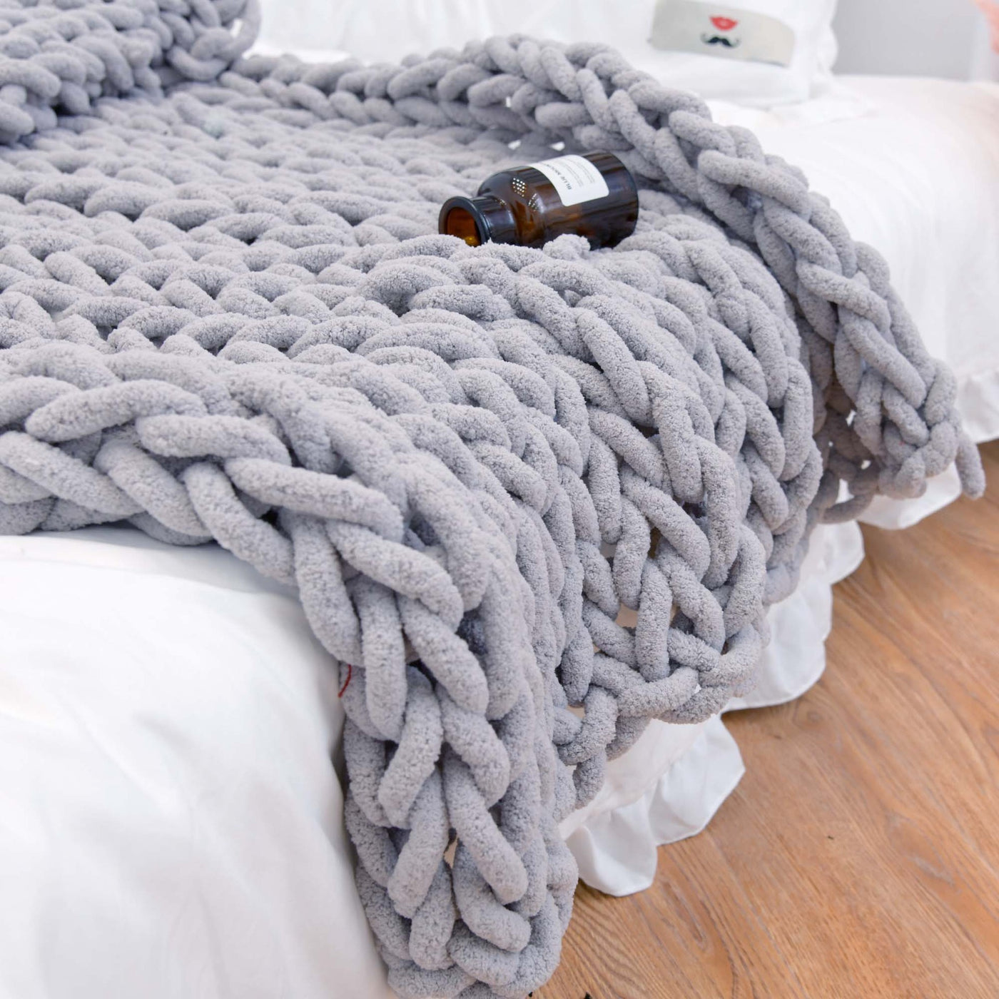 Handwoven Coarse Woolen Thread Blanket